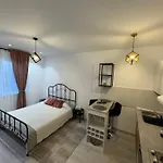 La Mika -your 3* Bucharest