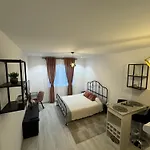 La Mika -your 3* Bucharest