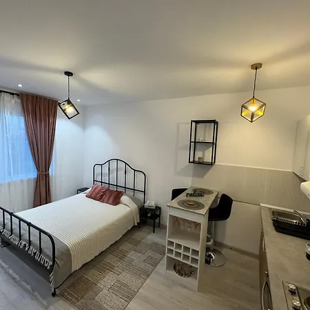 La Mika -your 3* Bukarest