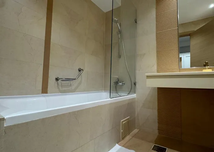 La Mika -your Bucarest