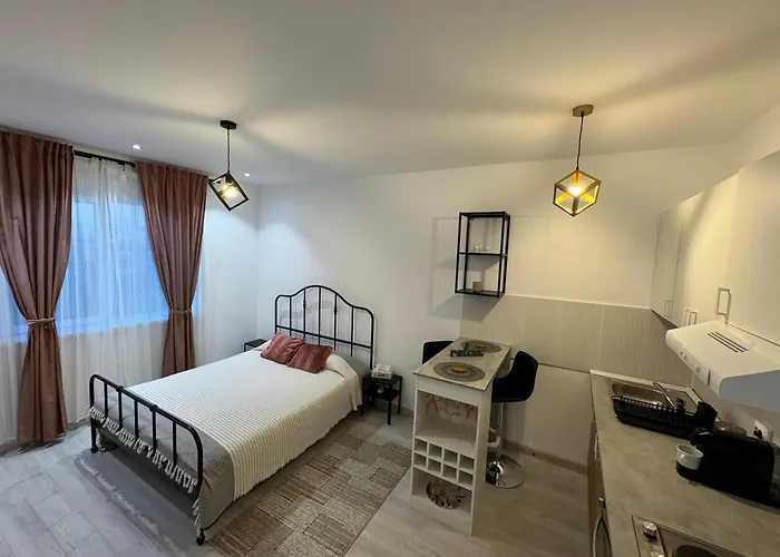 La Mika -your 3* Bukarest